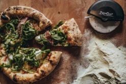 MOESTA-BBQ PizzaSchneider – PizzaCut 10 MOESTA-BBQ PizzaSchneider – PizzaCut -Brunner Verkäufe pizzacut anwendung 1200x800x72dpi 194umqk2wkdqt8ax